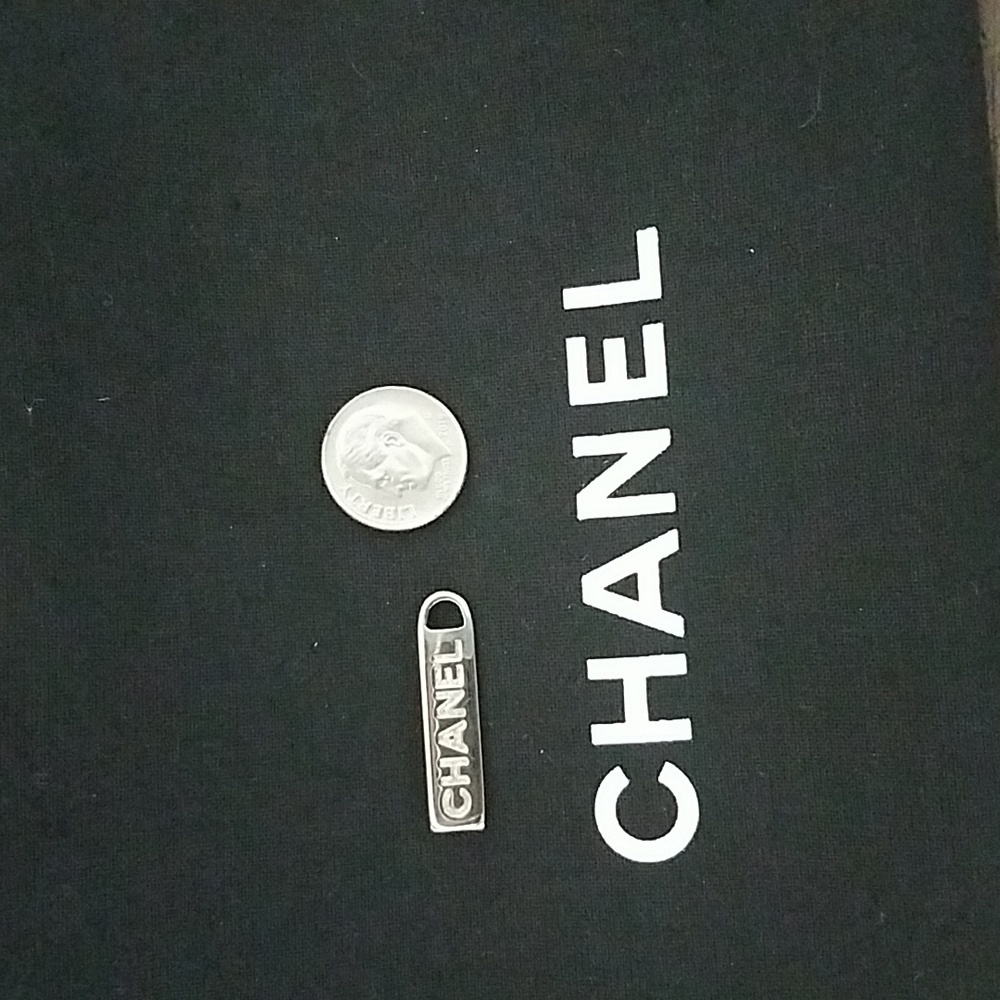 COPY - Authentic Chanel Zipper pull